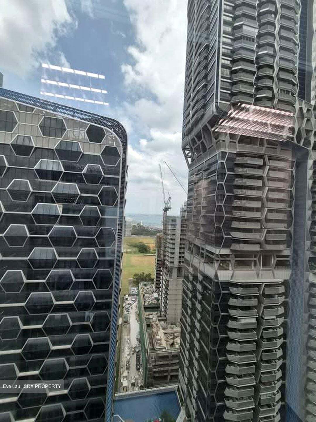 Oue Downtown (D1), Office #539403221